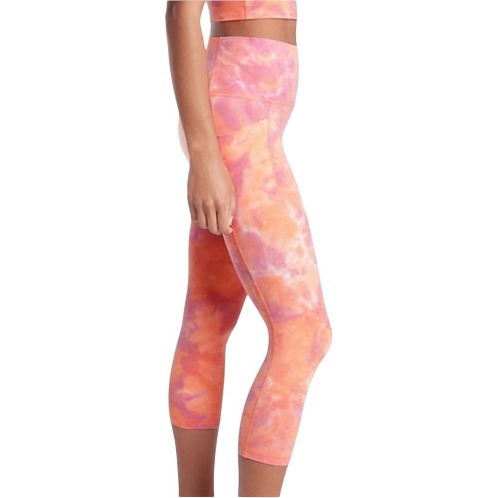 Athleta Salutation Stash Pocket II Capri Leggings - Picture 2 of 9